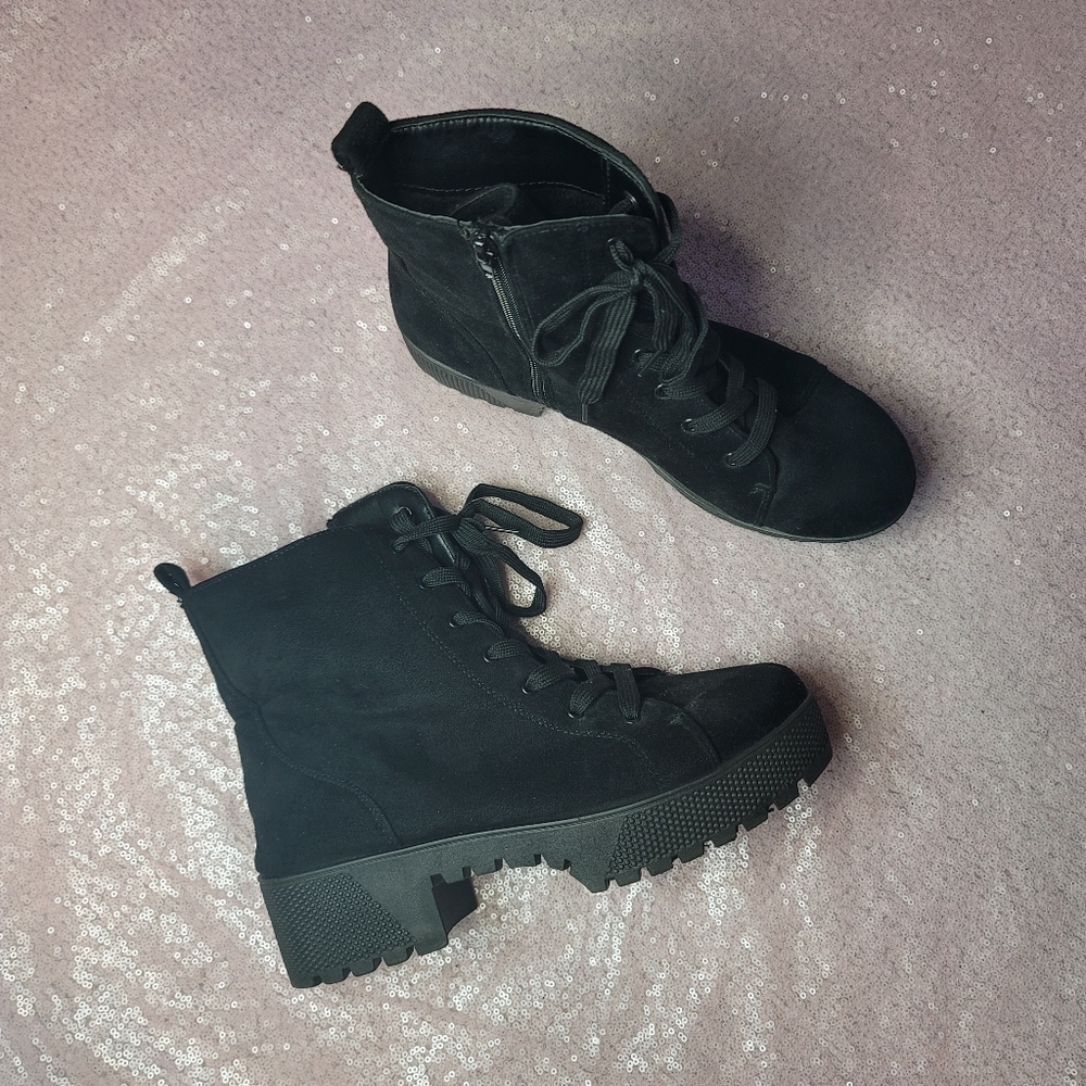 ♡ Stylish Suede Combat Style Boot ♡